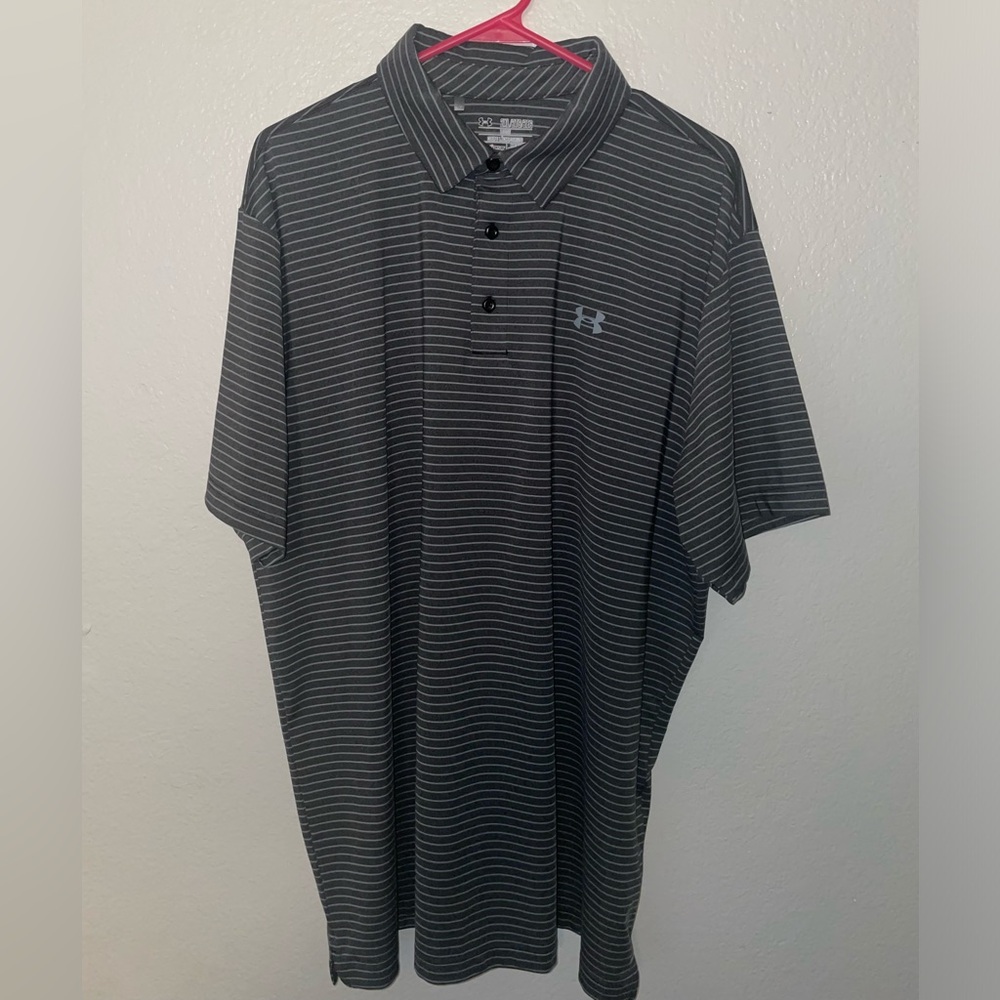 Under Armour short sleeve polo shirt. EUC size xl/xxl fits tight for 2x